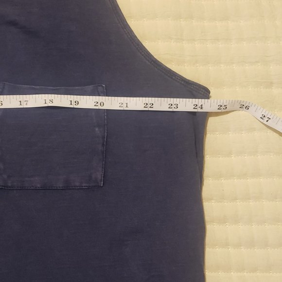 Time and True sleeveless top with pocket - Picture 4 of 6